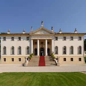 4* Hotel Relais Cornér Della Regina